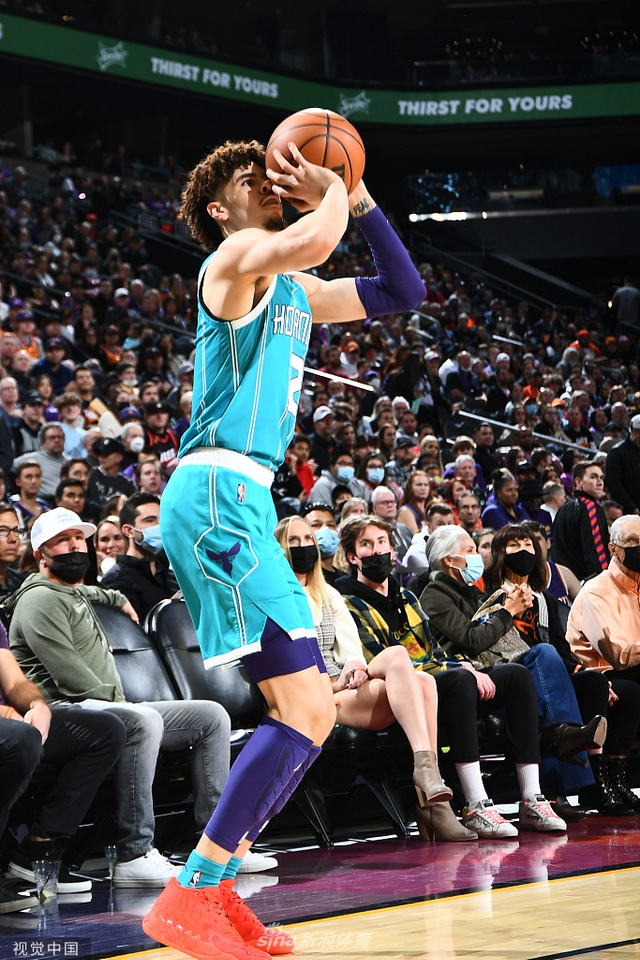 这不禁让我 这不禁让我