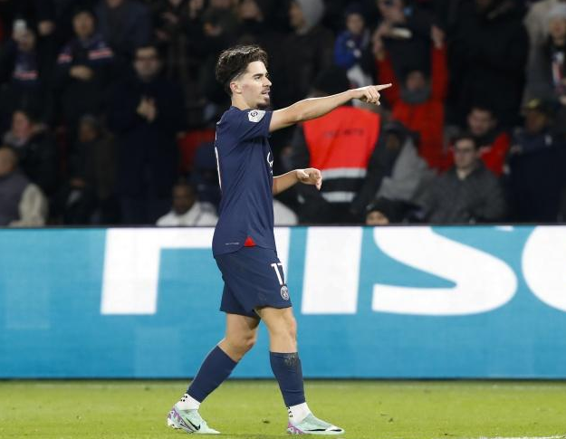 球权在0 球权在0