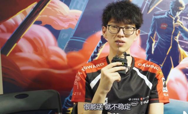 度顽强反击 度顽强反击